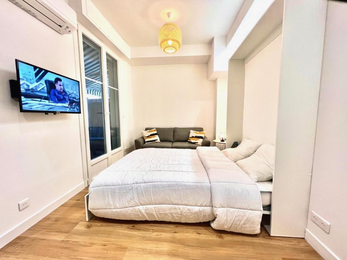 Appartement Riviera Superbe Studio Terrasse 100m Promenade Des Anglais Carre D'or Terrasse Meyerbeer *